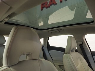 Halvkombi Volvo V40 12 av 24