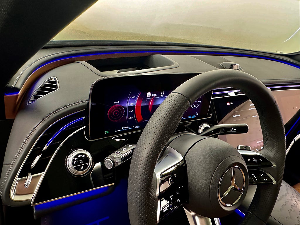 Mercedes-Benz E 2024 - miniatyr 4