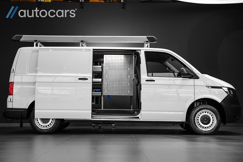 Volkswagen Transporter 2.0 TDI DSG Lång|Leasbar|Inredd|Navi