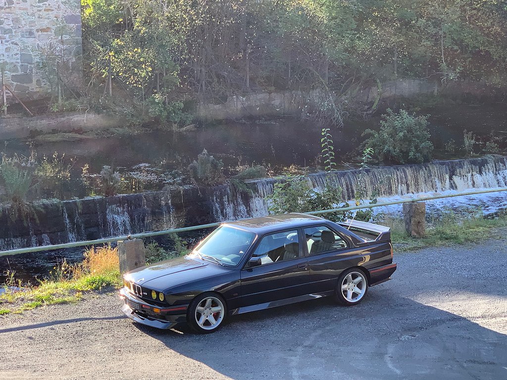 BMW M3 (E30) 2.3L L4 194HK (SVENSKSÅLD) 
