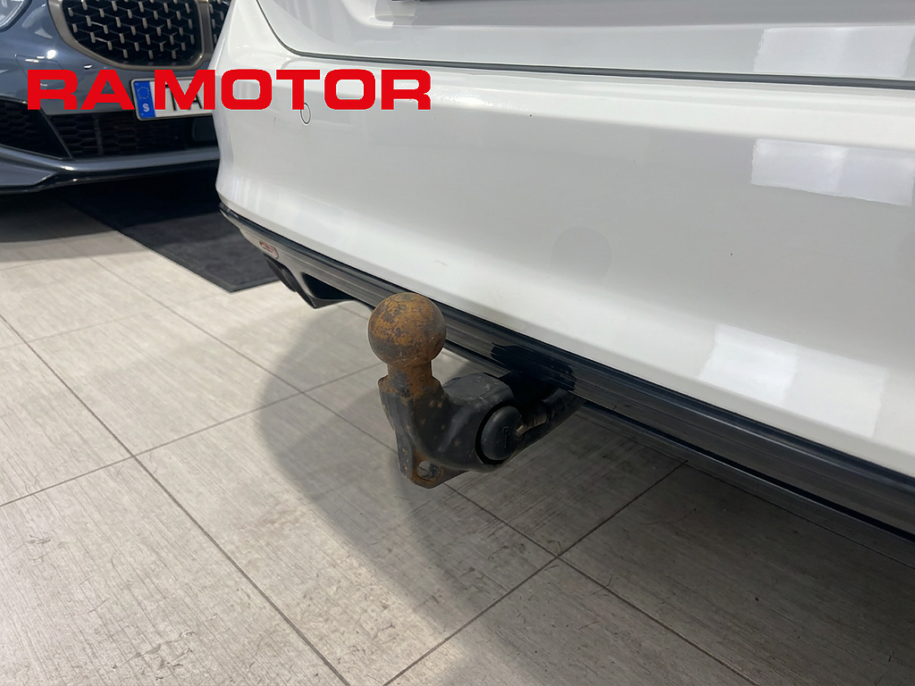 Volkswagen Golf 2.0 TDI 150hk DSG R-Line| D-värm |Drag | Backkamera | 2017