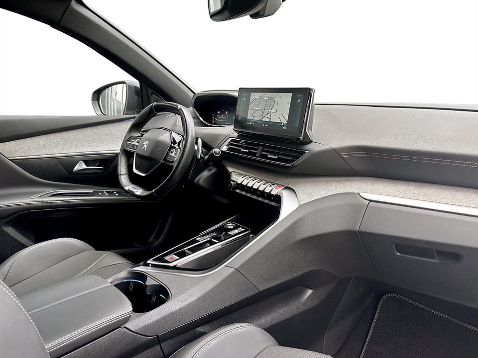 Bild på Peugeot 5008 GT 1.2 PT 130hk Aut 7-SITS B-KAMERA CARPLAY