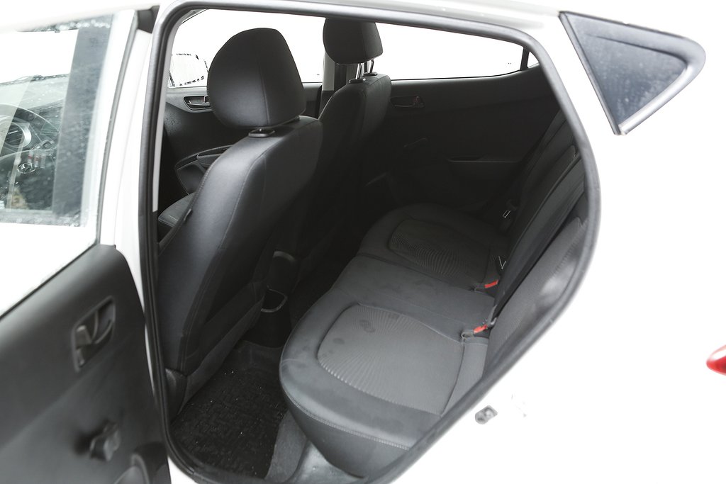 Hyundai i10 1,2 87hk Trend 5D CarPlay P-sensor 2020