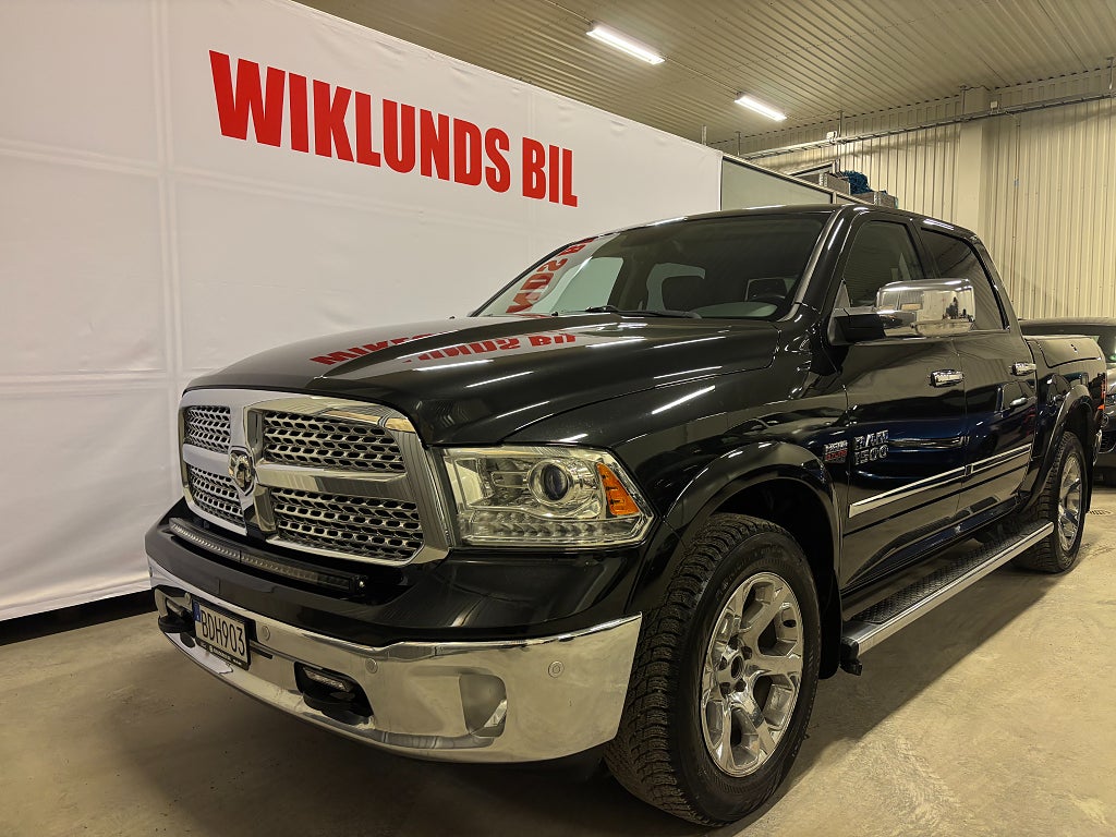 RAM 1500 Crew Cab 5.7 V8 HEMI 4x4 TorqueFlite RAMbox Bra utrust