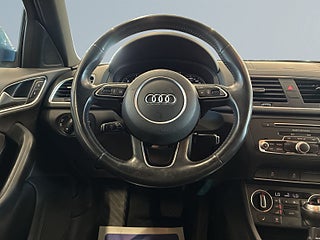 Audi Q3 2.0 TDI quattro S Tronic S&V-hjul Psens Dragkrok Navi – bild 9