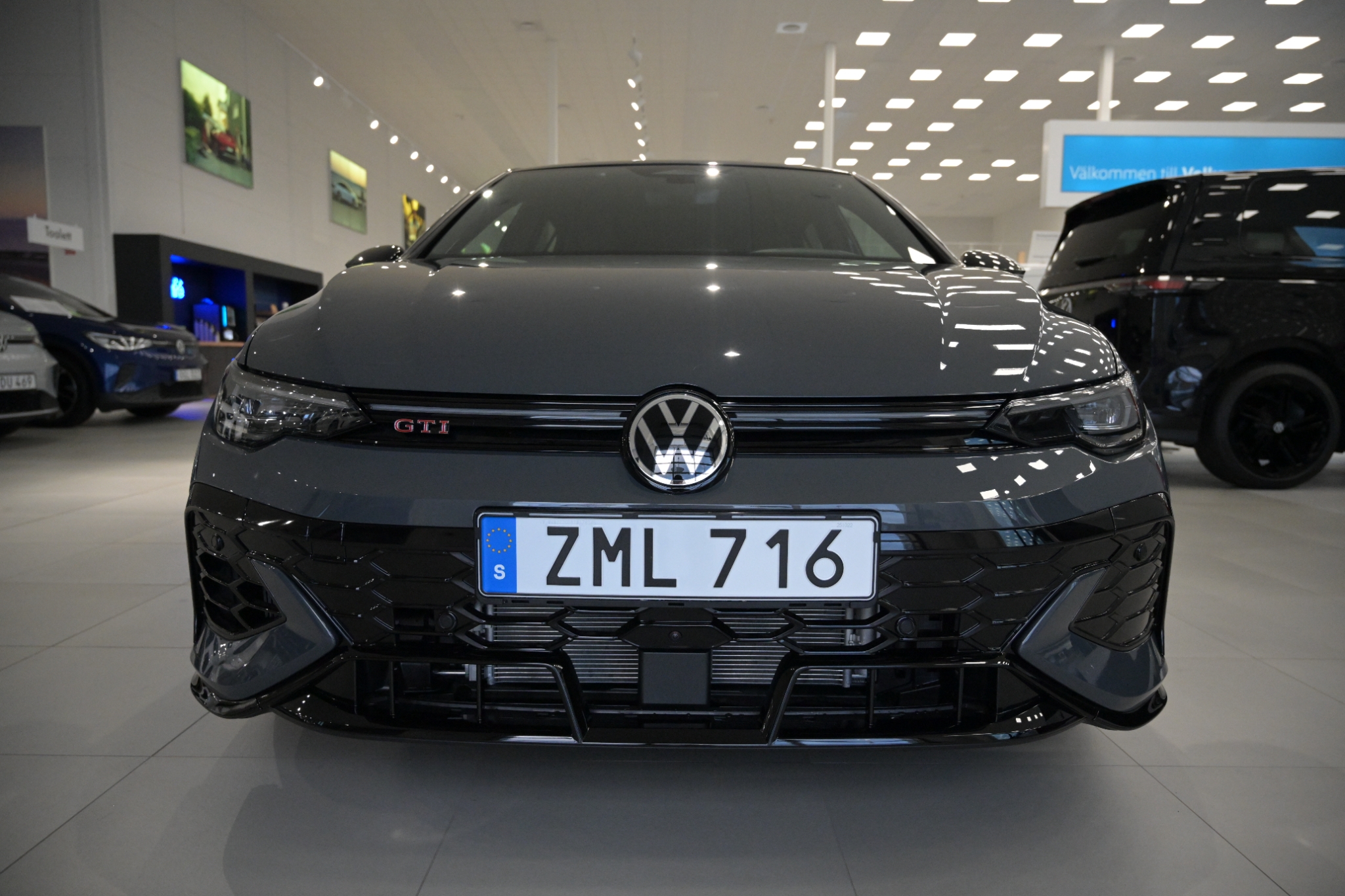 Volkswagen Golf GTI 300 hk 2026, bild 3/54