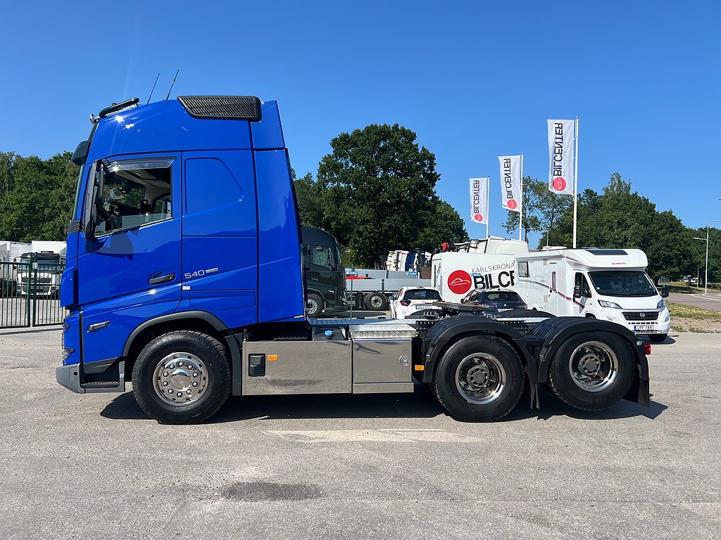 Volvo FH13 540 6x4 Dragbil Lyftbar Tandem Axel, Hydraulik, Fullutrust.