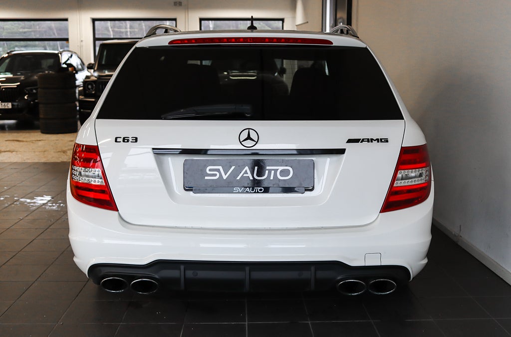 Mercedes-Benz C 63 AMG Performance+ SV-Såld Designo 487hk
