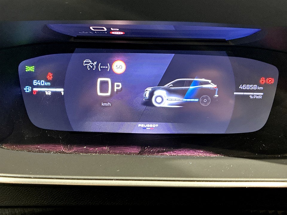 Bild på Peugeot 2008 GT Hybrid 145hk Aut ELSTOL B-KAMERA CARPLAY