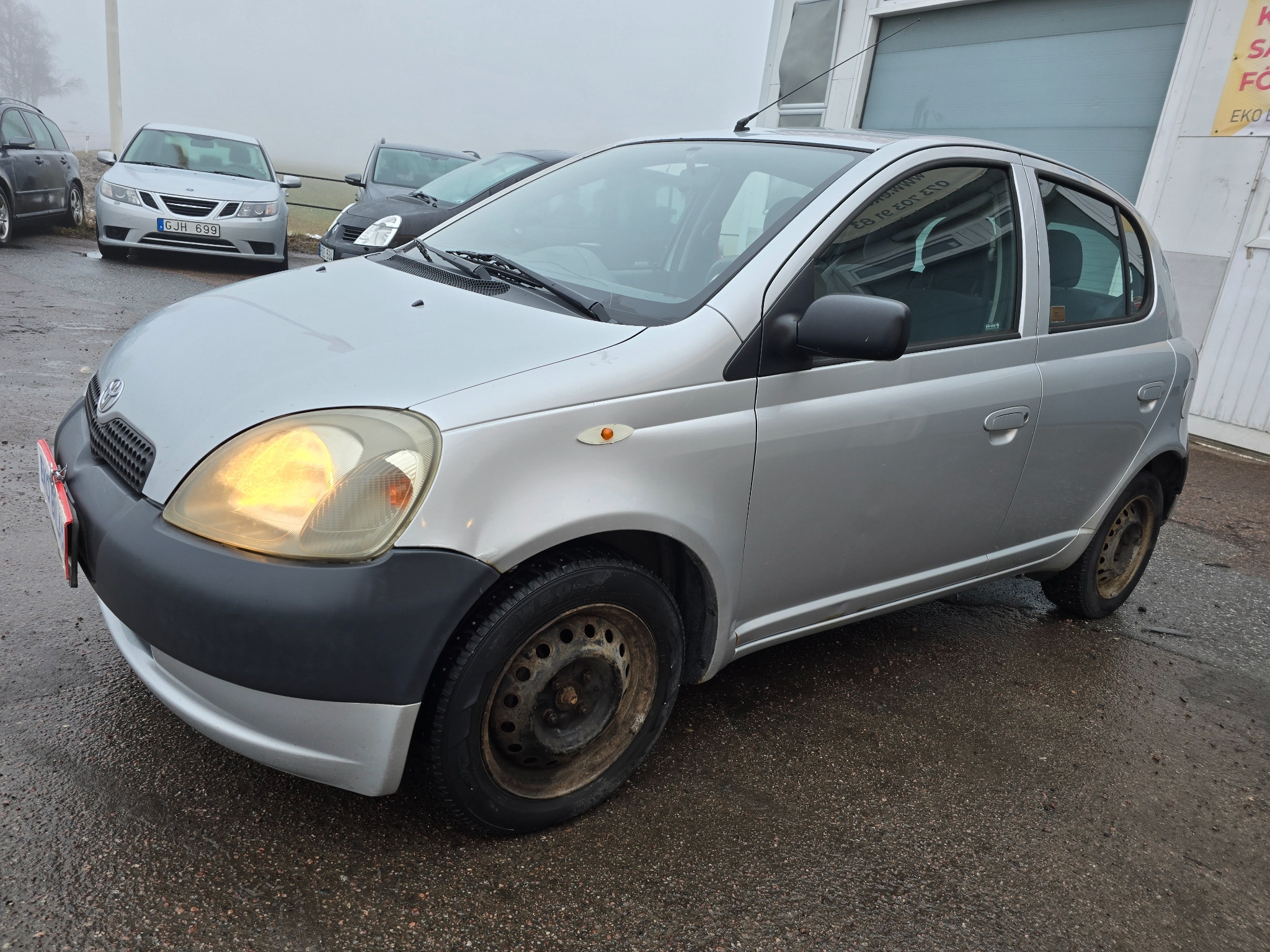 Toyota Yaris 2002, bild 2/10
