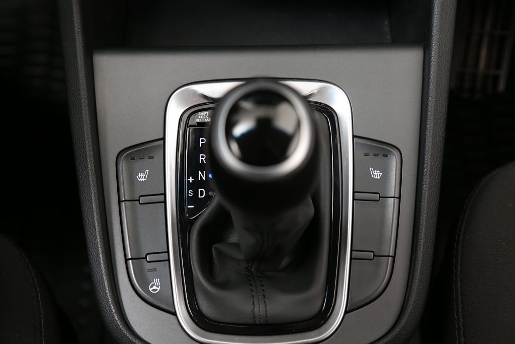 Hyundai Kona Hybrid 1,6 GDi 141hk HEV 6DCT Essential Tvåtons-Lack 2021