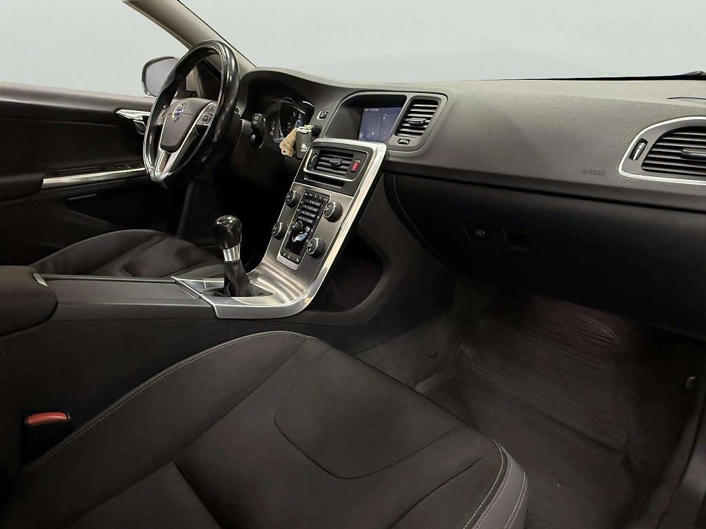 Volvo V60 D3 Momentum Gps Lucka Rattvärme  2 Ägare - miniatyr 14