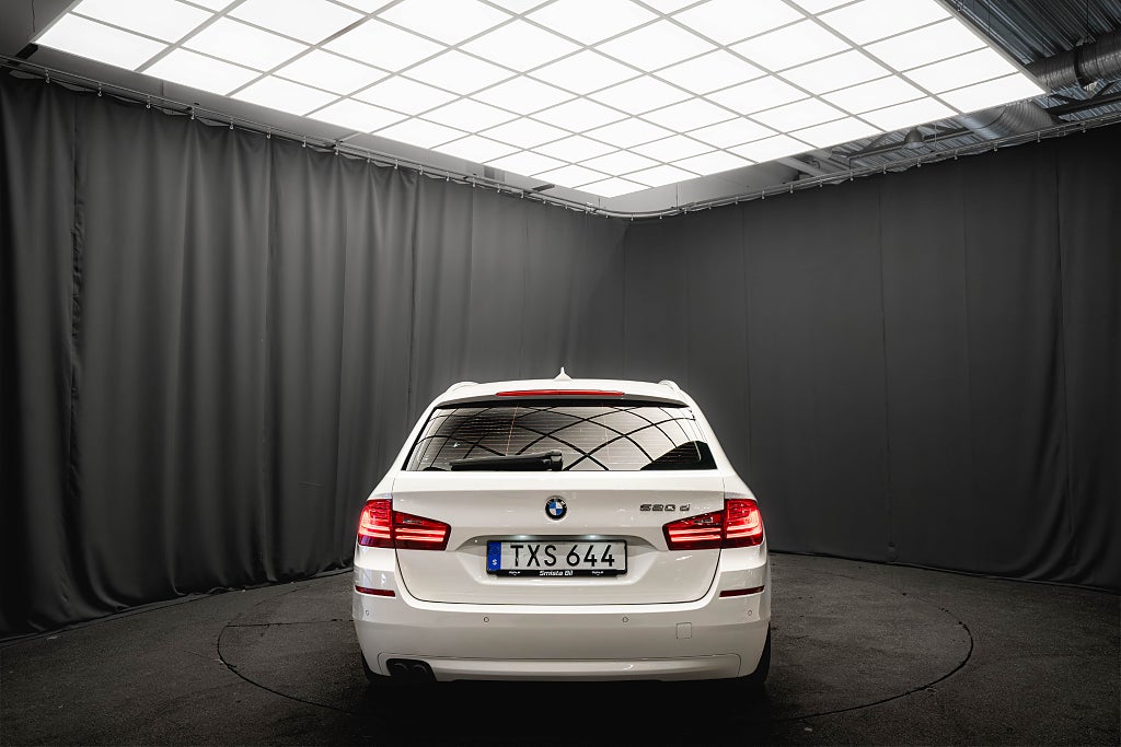 BMW 520d Touring RATTVÄRME P-SENSORER 190hk