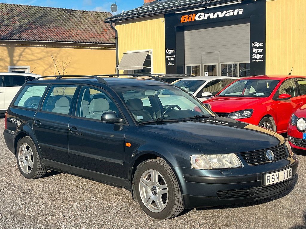 Volkswagen Passat Variant 1.8 T Dragkrok 15000 mil / 1 ägare