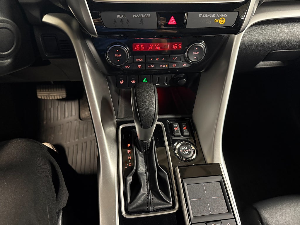 Bild på Mitsubishi Eclipse Cross 1.5 T-MIVEC ClearTec 4WD Onyx 165hk