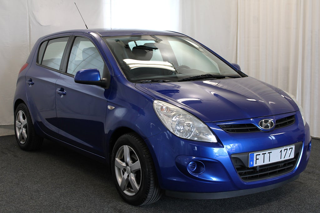 Hyundai i20 5-dörrar 1.4 Select | S&V-hjul | Automat | 101hk