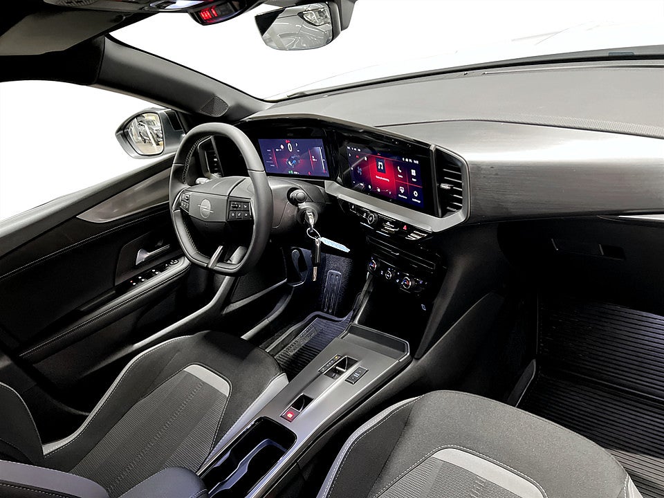 Bild på Opel Mokka GS Hybrid 1.2 Turbo 145hk Aut B-KAMERA CARPLAY