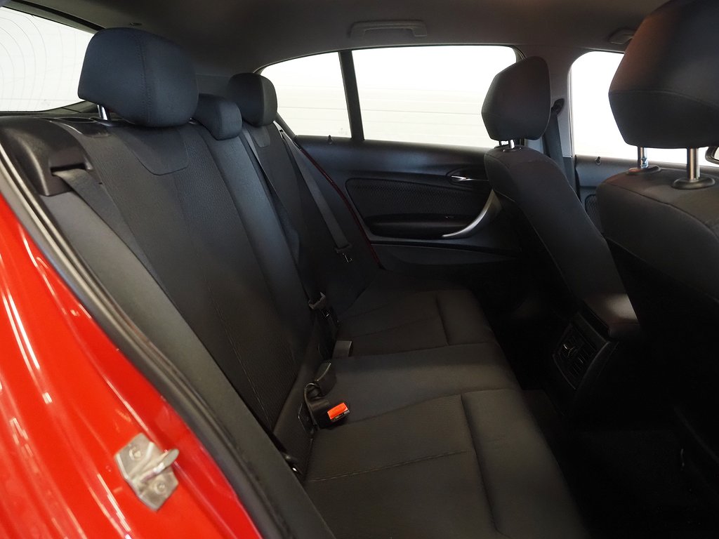 BMW 116 d 5-dörrars Steptronic  Automat P-Sensorer 2013