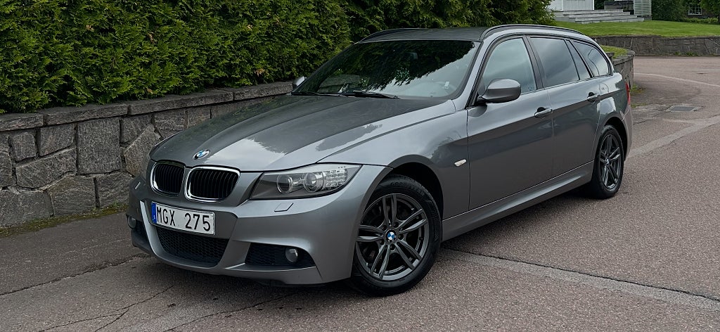BMW 320D M-Sport xDrive Touring D-Värmare Dragkrok P-senssorer 