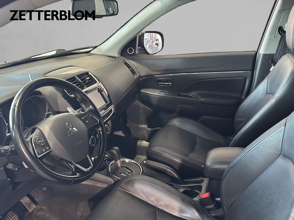 Kombi Mitsubishi ASX 8 av 17