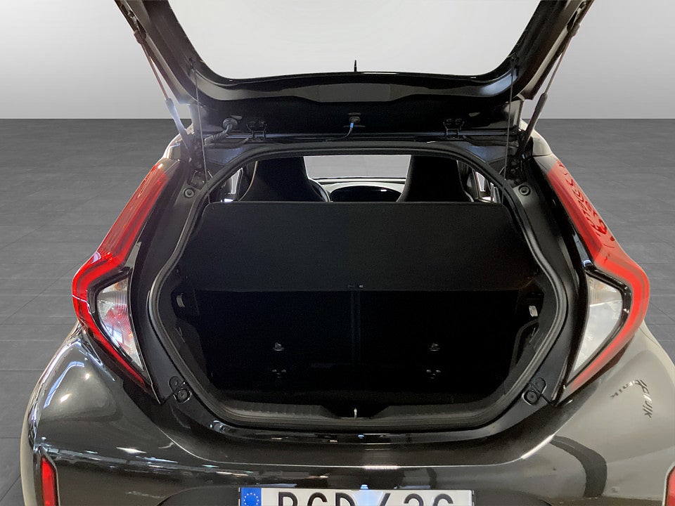 Bild på Toyota Aygo X 1.0 VVT-i CVT 72hk Aut B-KAMERA
