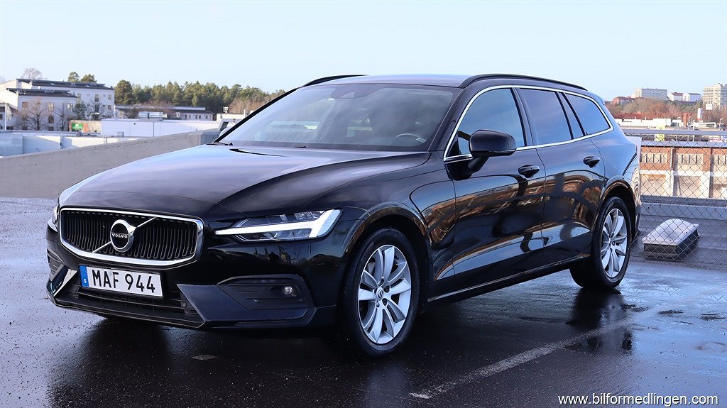 Volvo V60 B4 Mildhybrid, Diesel 197hk Momentum, Moms