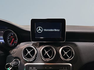 Mercedes-Benz A 180 AMG Line Kamkedja Motorvärmare Psens S/V-hjul – bild 11