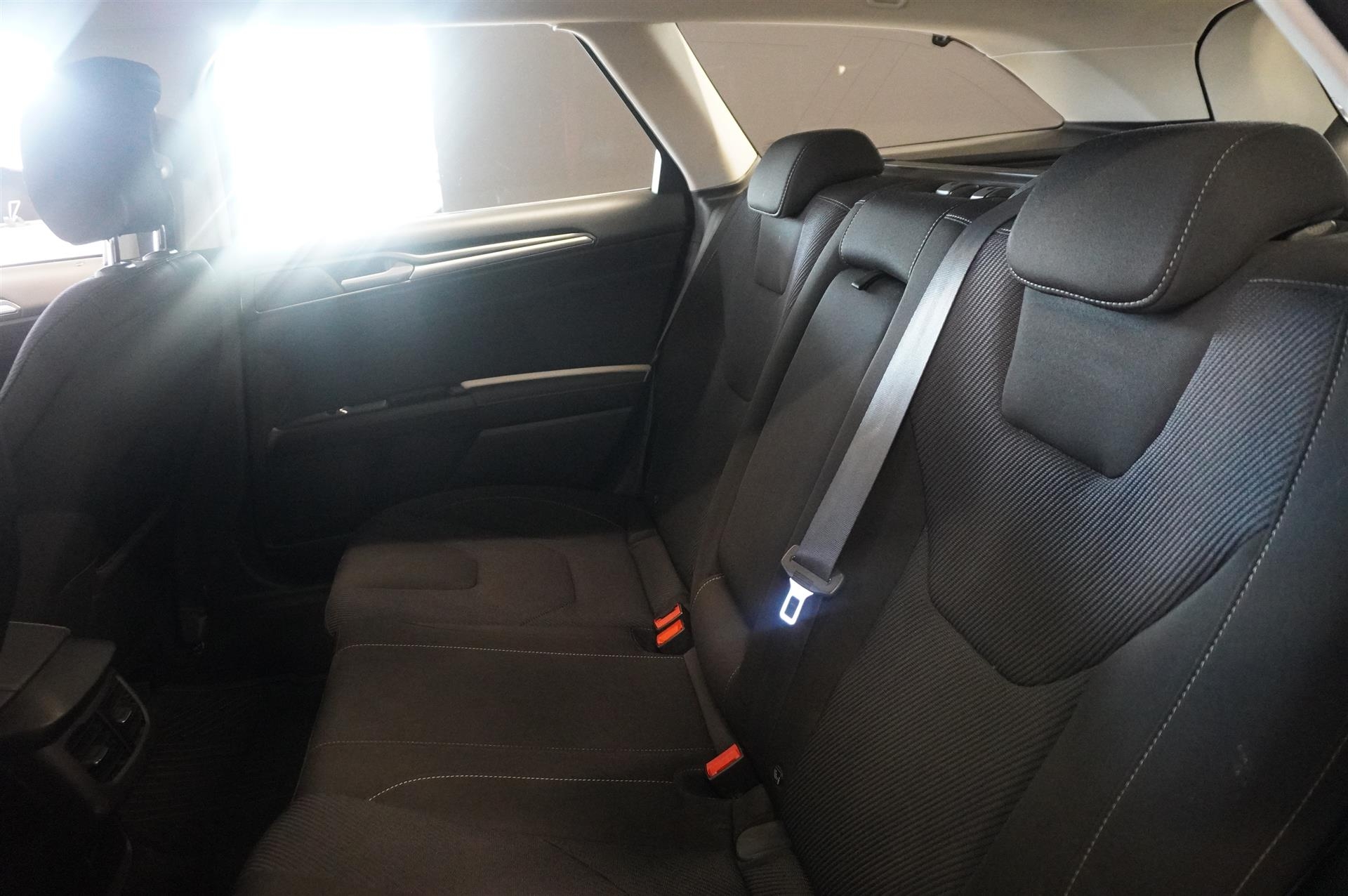 Ford Mondeo 2015, photo 6/10