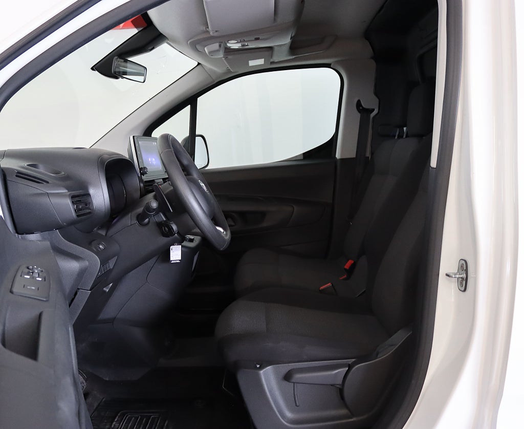 Toyota ProAce City 1.5D Värmare B-kamera 3-Sits
