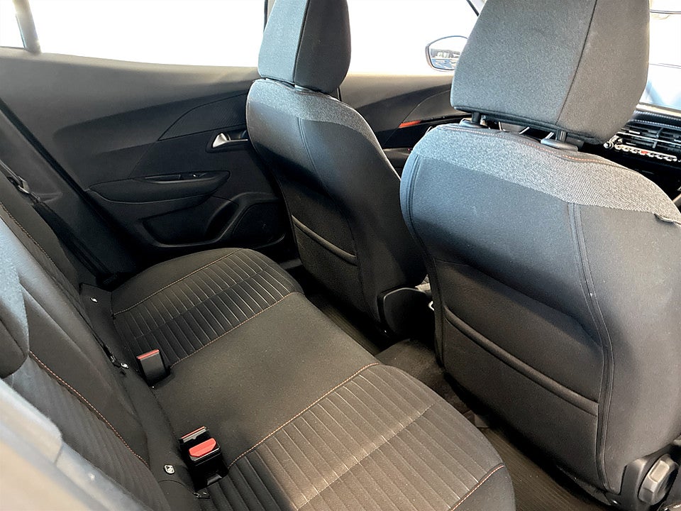 Bild på Peugeot 2008 Active 1.2 PT 130hk Aut CARPLAY BACKSENSORER