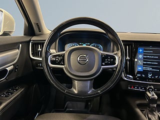 Volvo V90 D4 AWD Momentum Adv Kamera/Drakrok/SoV-Däck/Navi – bild 9