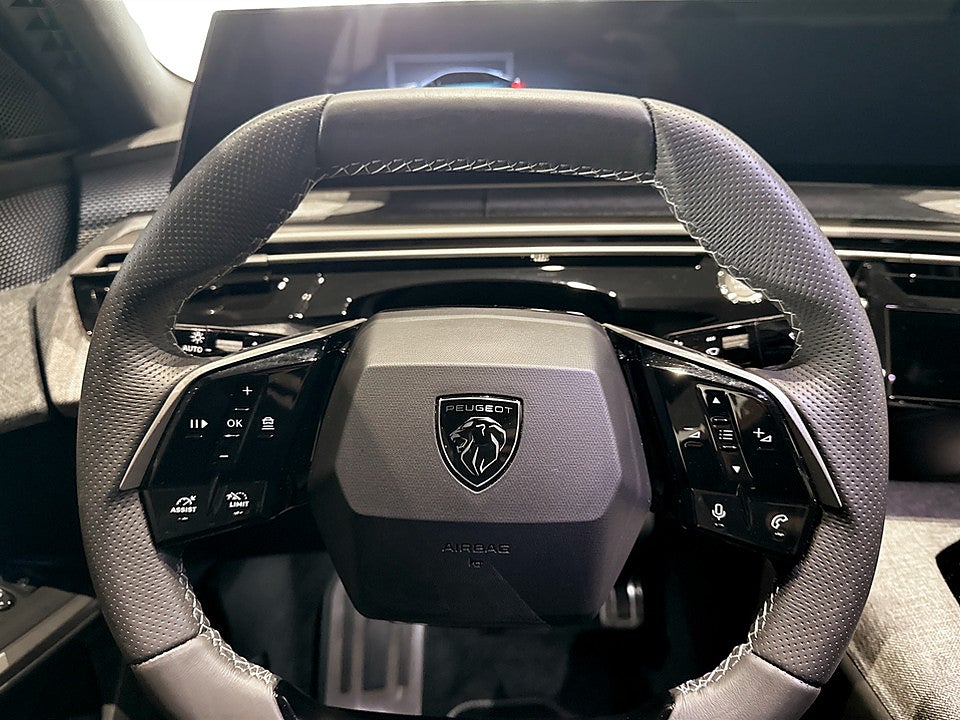 Bild på Peugeot 3008 GT Hybrid 145hk Aut B-KAMERA CARPLAY