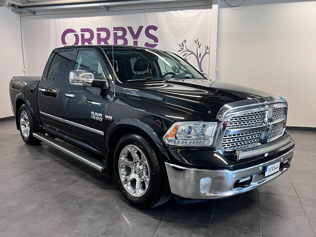 RAM 1500 5,7l V8 401hk Crew cab Laramie Rambox Luftfjädring