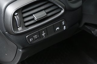 Halvkombi Hyundai i30 12 av 27