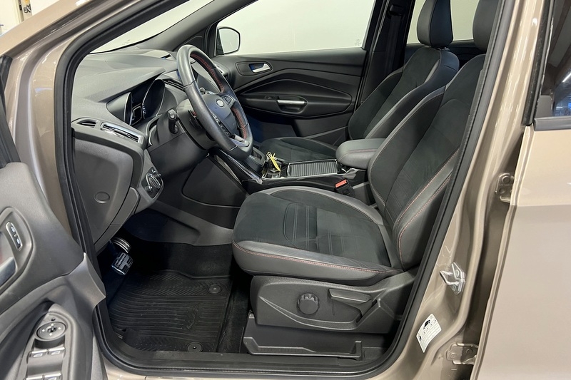 Ford Kuga ST-Line 2.0TDCi 180hk AWD Aut, photo 2/15