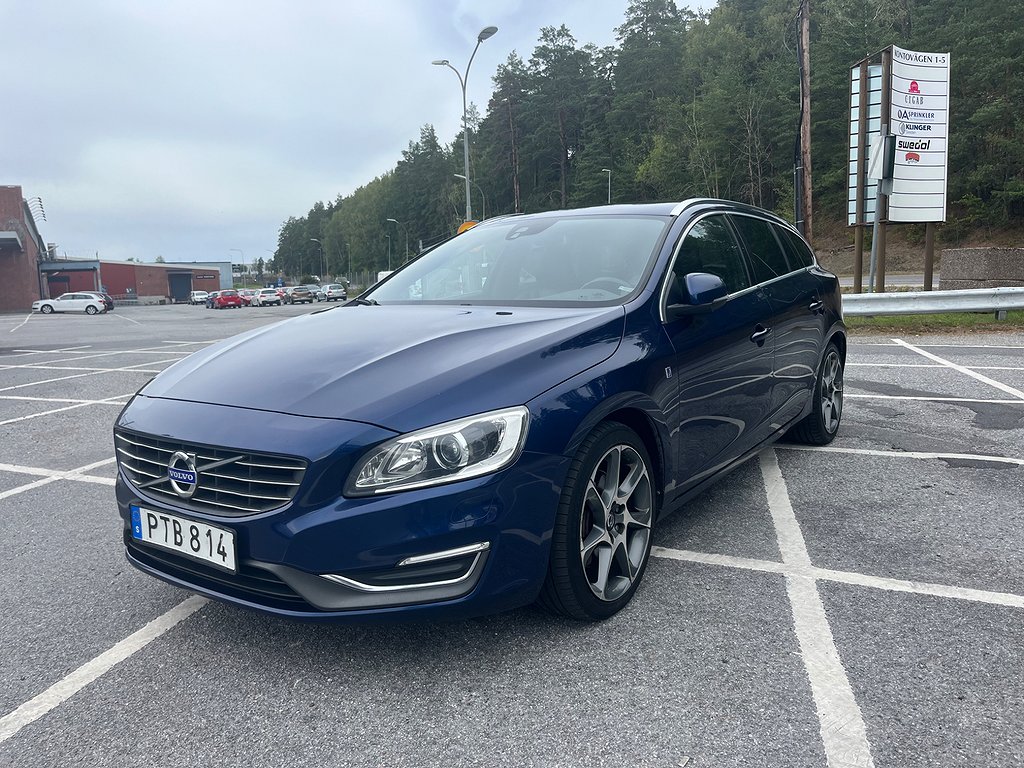 Volvo V60 D4 AWD 181hk Automat Ocean Race Skinn Dragkrok