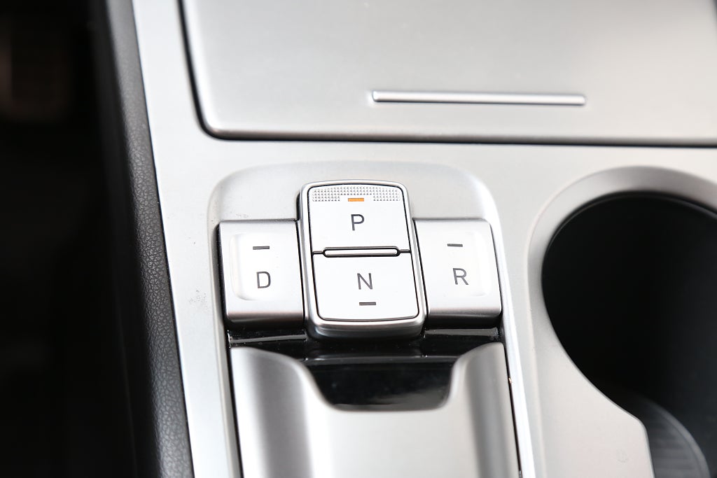Hyundai Kona Electric 64 kWh Premium 204hk 1ägare I Nytt EV-batteri 2019