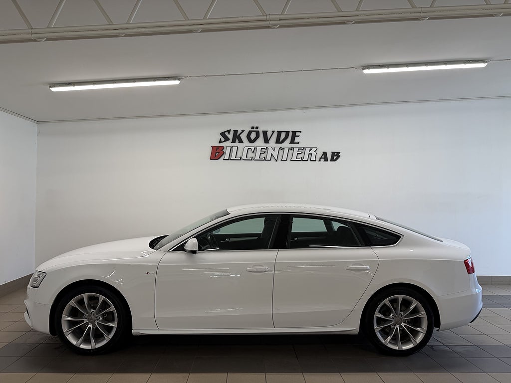 Audi A5 SB 2.0TFSI 225hk Quattro S-Line/6600MIL/Nyservad/M-Värm