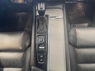 Volvo V60 T5 R-Design/M-värm/Navi/Pano/360°/Rattvärme/H&K