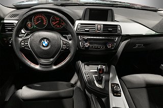 Kombi BMW 320 14 av 23