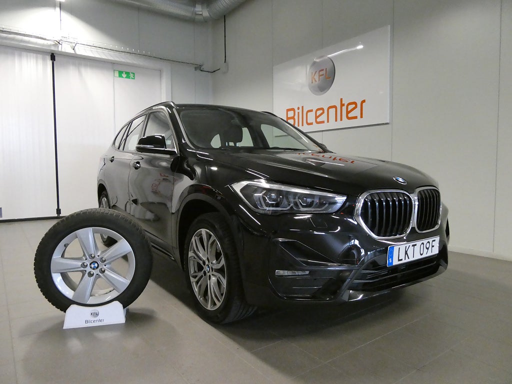 BMW X1 sDrive20i Sport line Aut-HUD-Navi-PDC-SoV