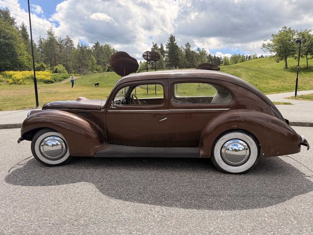 Ford Super Deluxe 1939, bild 2/39