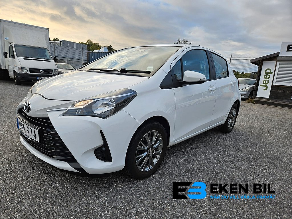 Toyota Yaris AUT HÖGERSTYRD 0:- KONTANT 0 %Ränta BensinVärm.