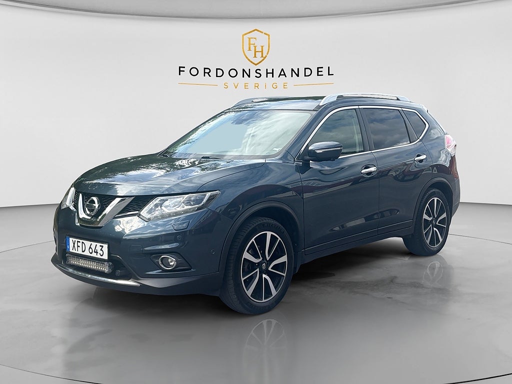 Nissan X-Trail 1.6 dCi 7-sits Tekna Pano Drag Skinn LED-ramp Kamera 