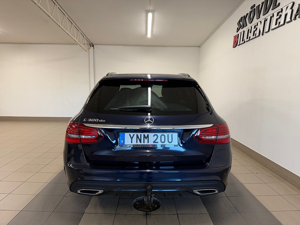 Mercedes-Benz C 2021 - miniatyr 4