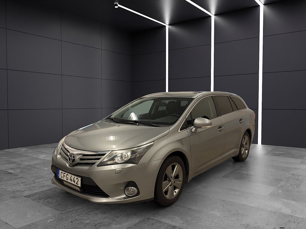 Toyota Avensis Kombi 1.8 Valvematic Edition 50|NY SERVAD|NY BESIKTIGAD