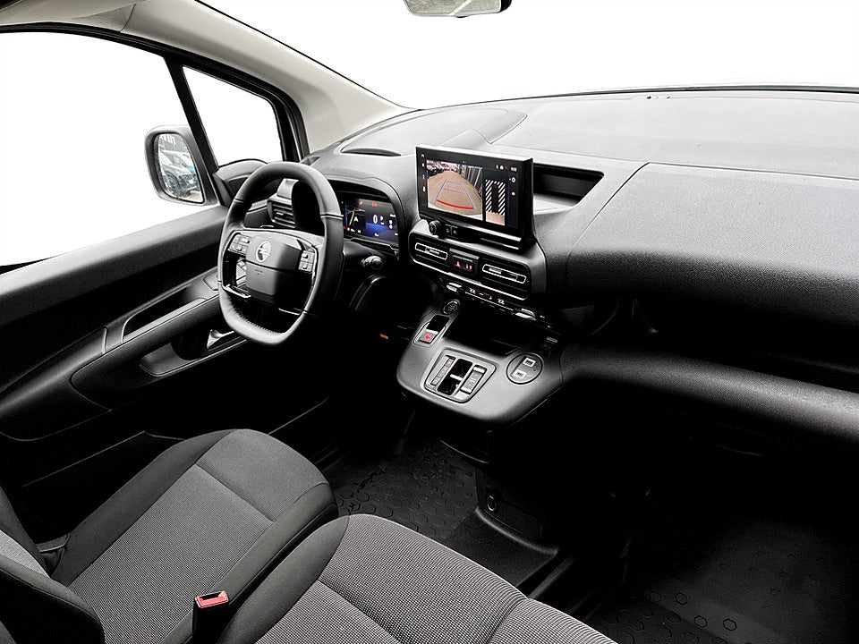 Bild på Opel Combo Elite 130hk Aut L2 - DEMO