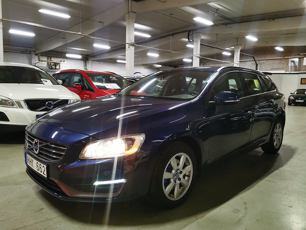 Volvo V60 D2 Powershift Kinetic Euro 5 & Nybesiktad& Nyservad&
