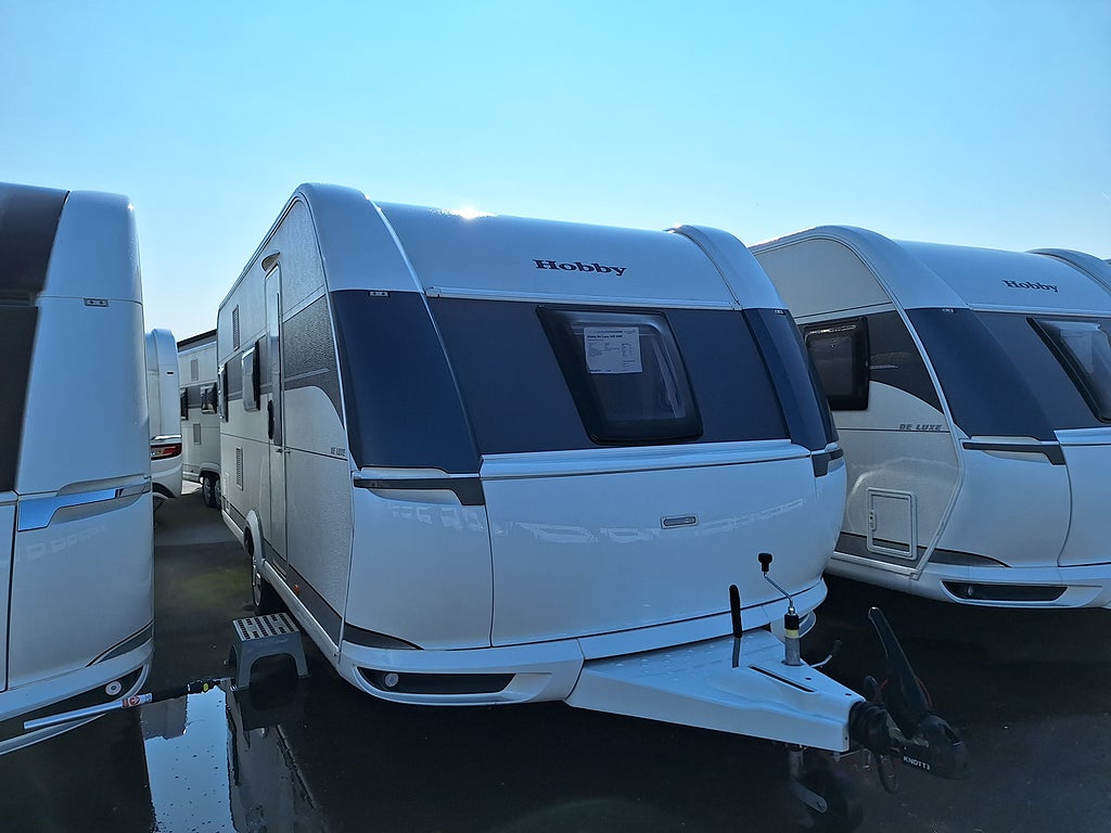 Hobby De Luxe 545 KMF Barnkammare: 3 Bäddar, Dusch, Kampanjprodukt!