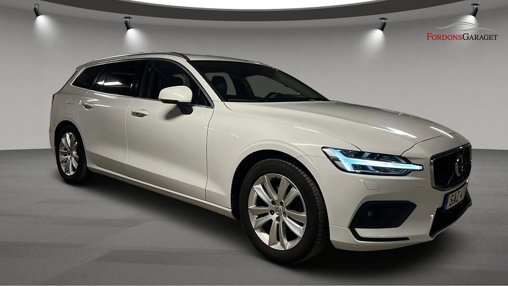 Volvo V60 D3 MOMENTUM ADVANCED SE II VOC CARPLAY RATTVÄRME